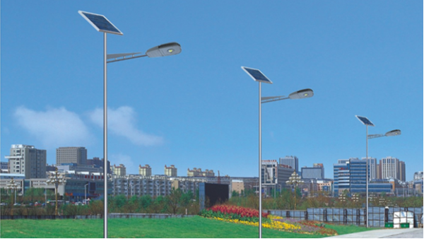 10米太阳能LED路灯的价格是多少钱？